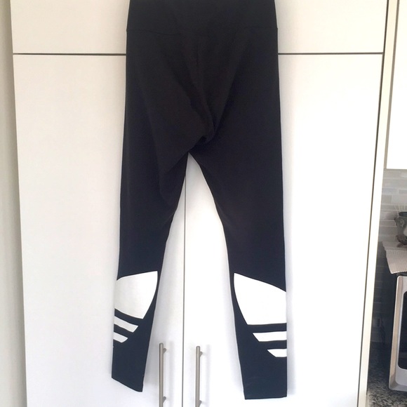 Adidas Originals Large Logo Leggings - Join the Rebel Movement! - Picture 12 of 14